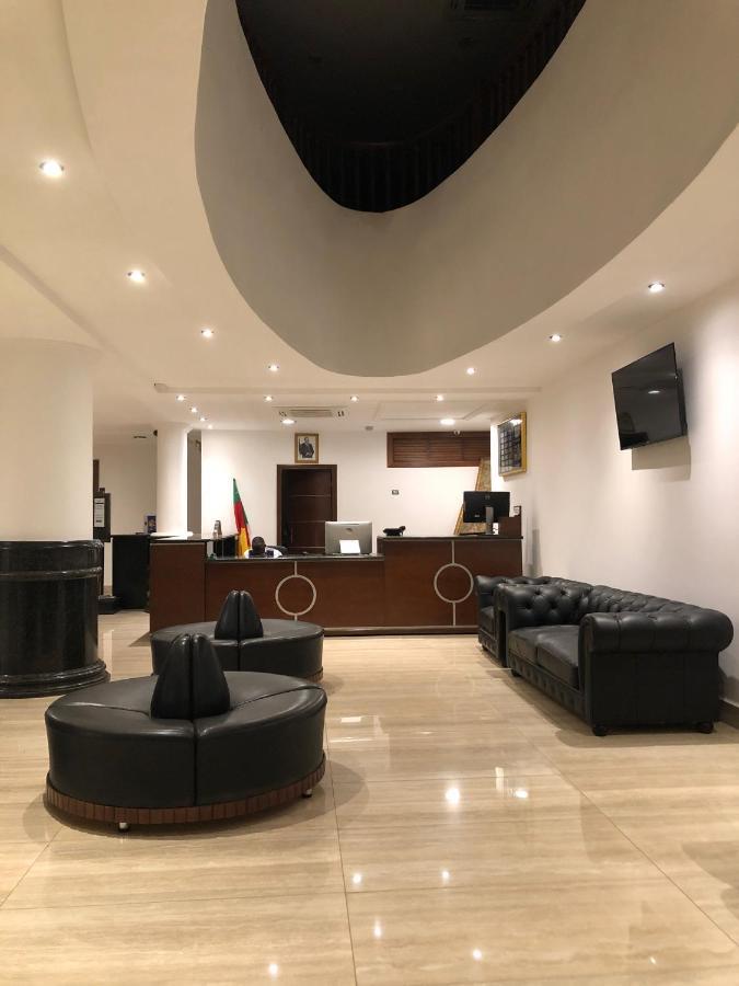 Hotel Franco Yaounde Yaoundé Exterior foto