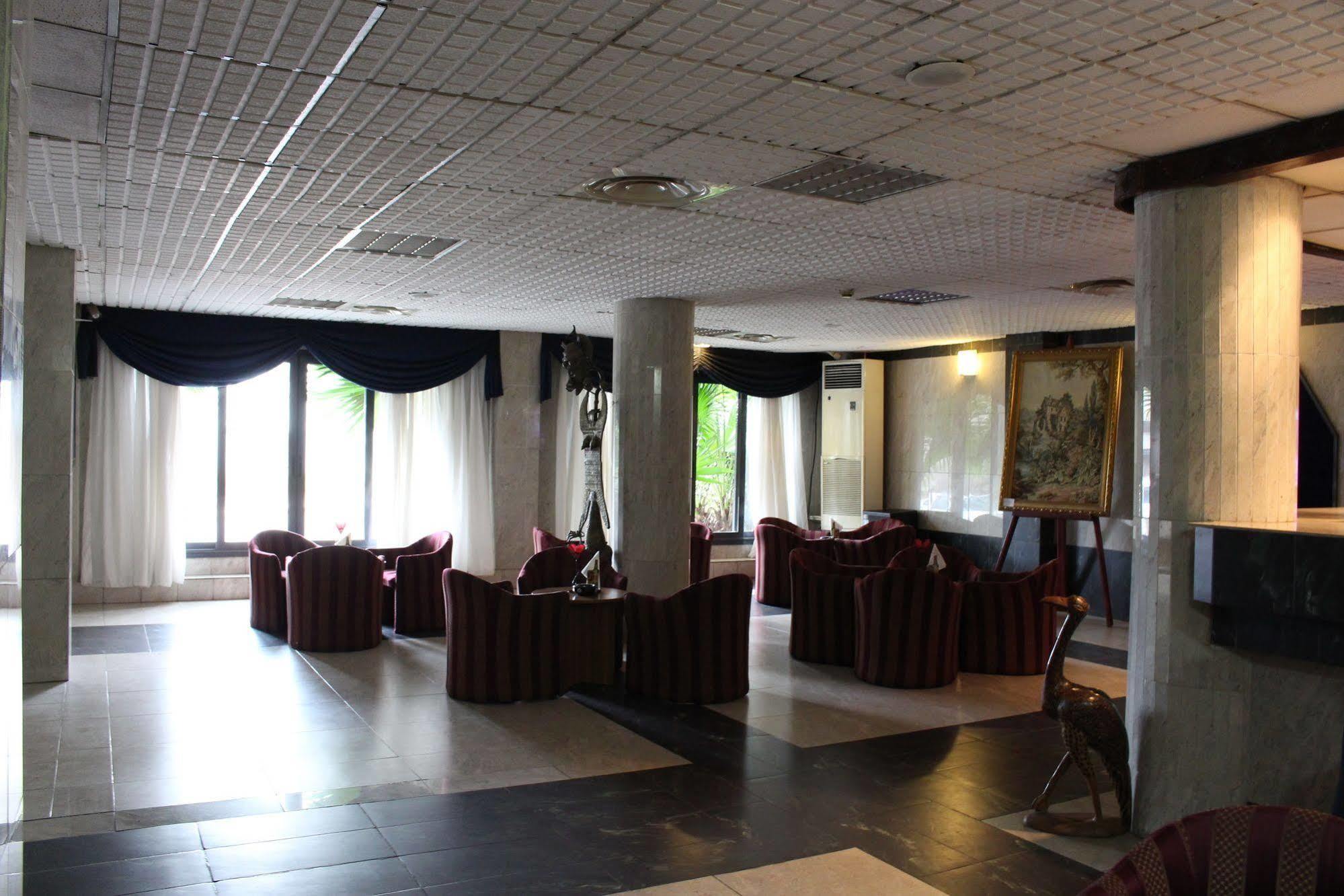 Hotel Franco Yaounde Yaoundé Exterior foto